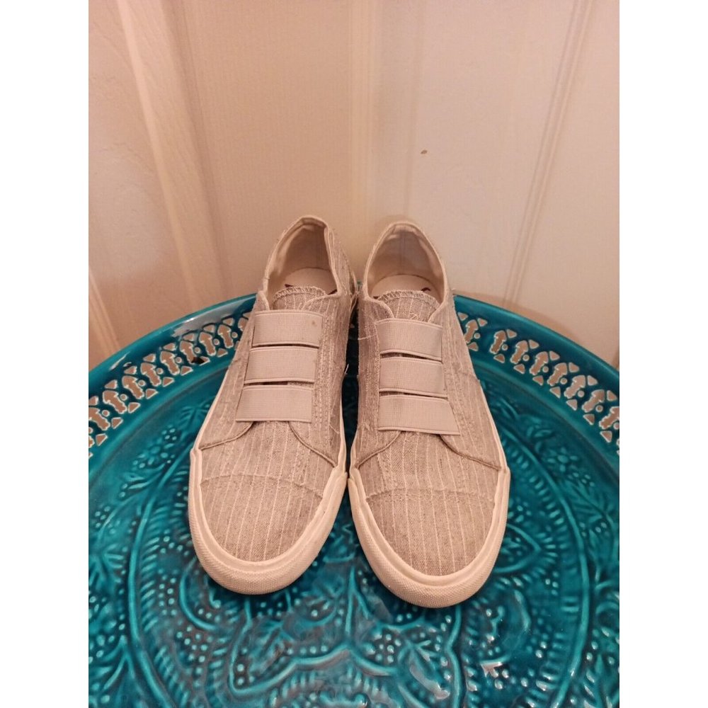Women's Blowfish Malibu Maura Slip On Gray Stripes Sneakers Size 7.5 M - Picture 2 of 12